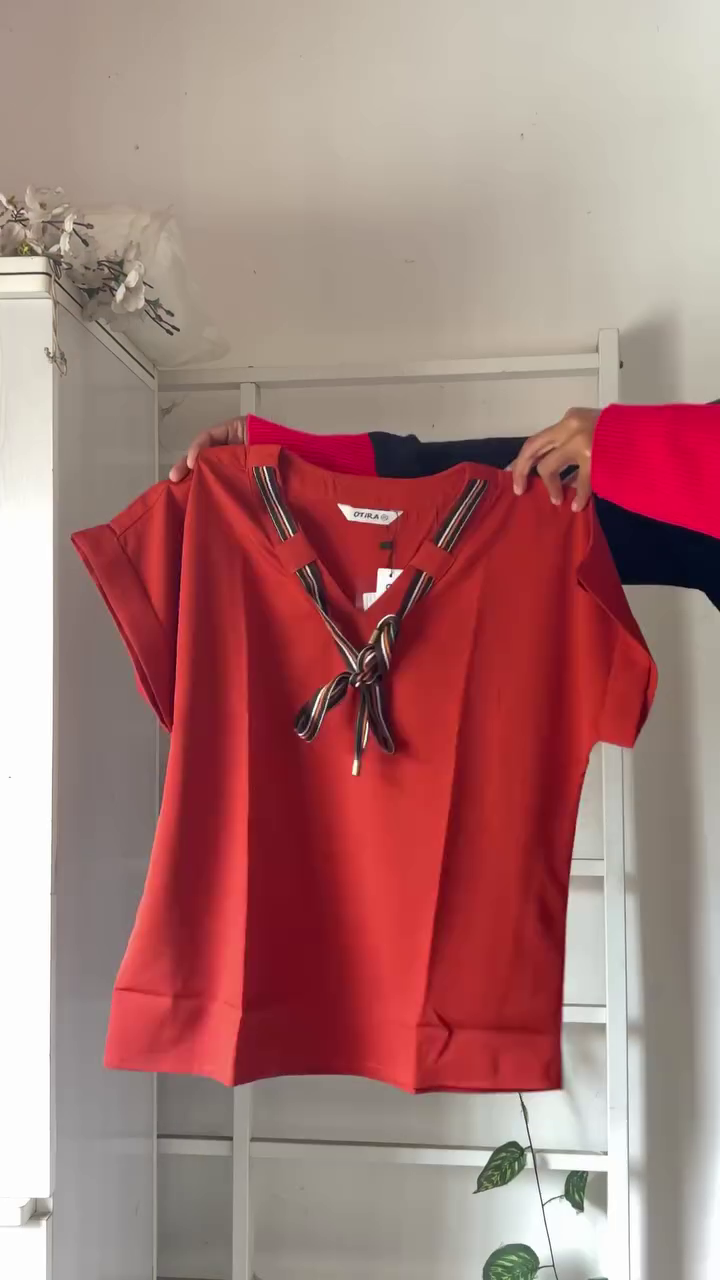 Elegant White Puff Sleeve Peplum Top