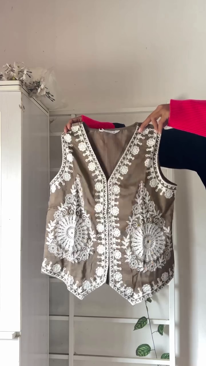 Elegant White Puff Sleeve Peplum Top