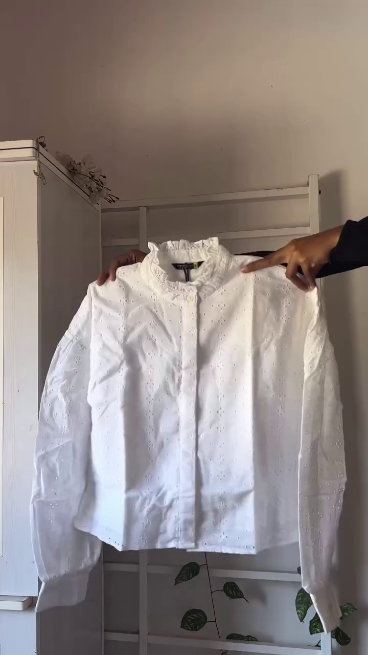 Elegant White Puff Sleeve Peplum Top