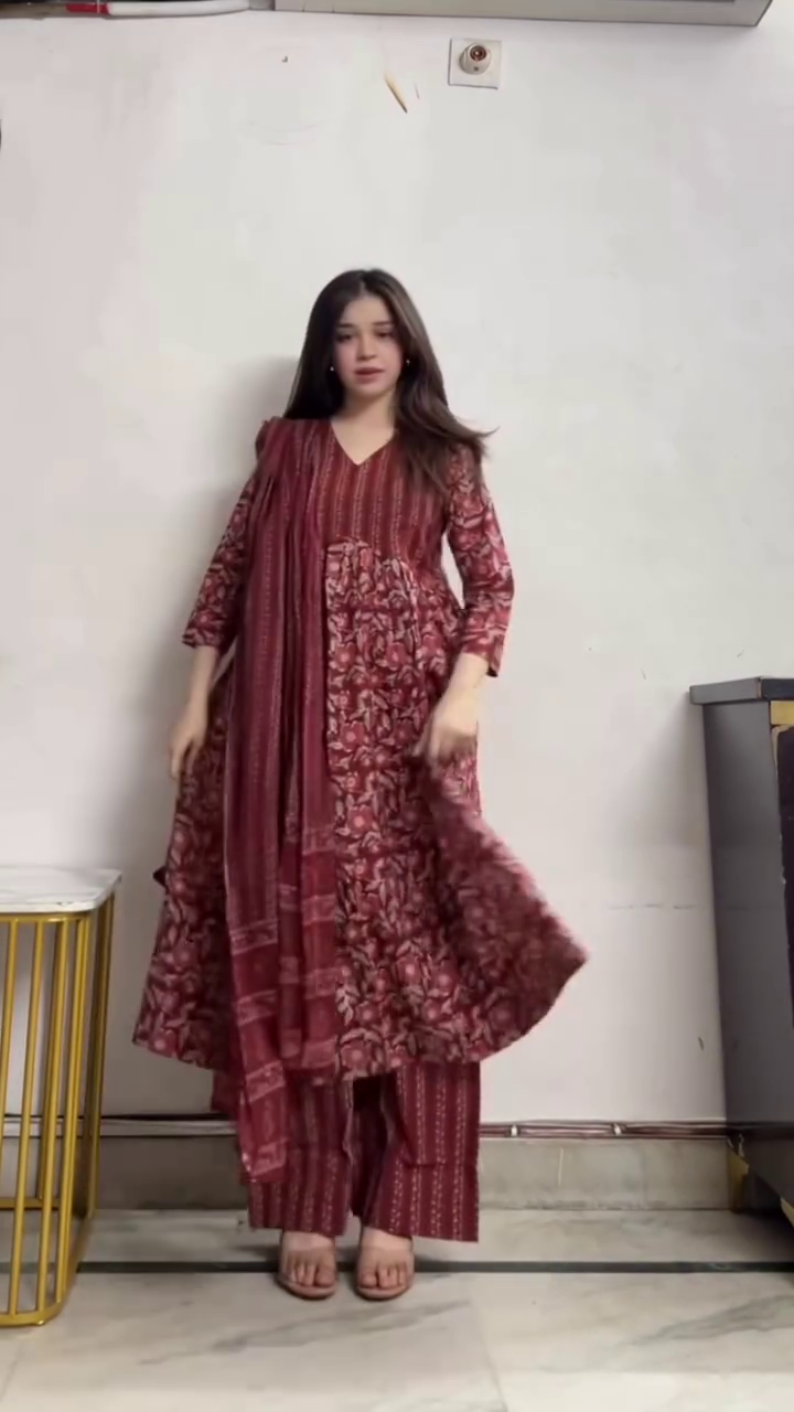 Minimal Beige Cotton Kurti Set