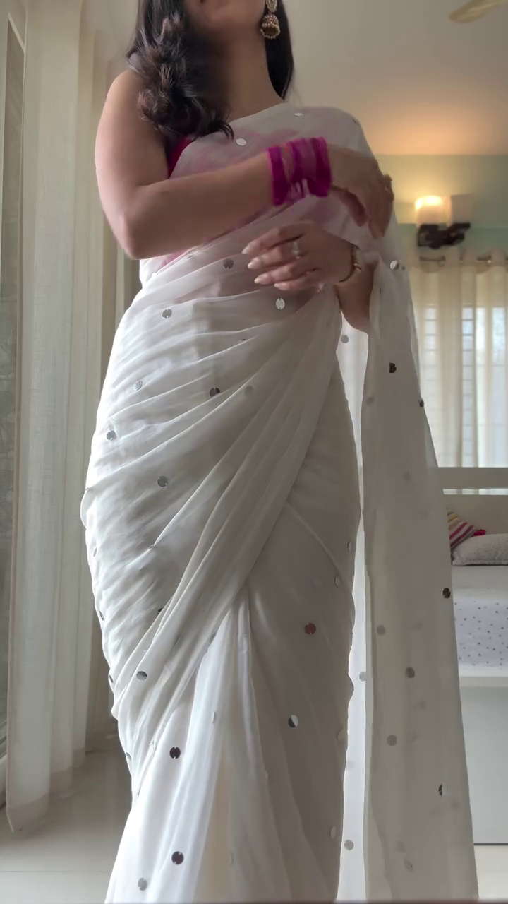 Classic Charm – Minimal, Modern & Effortless