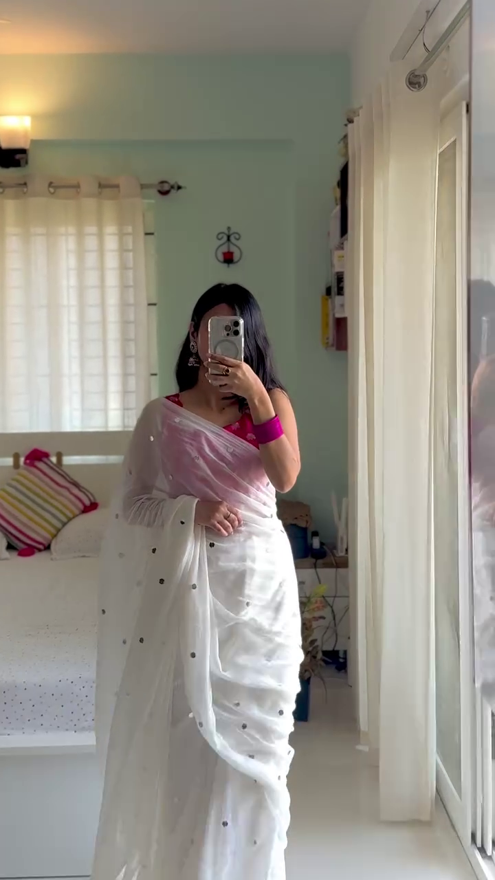 Classic Charm – Minimal, Modern & Effortless